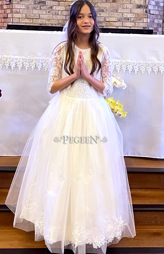 Communion Dress with aloncon lace and long sleeves