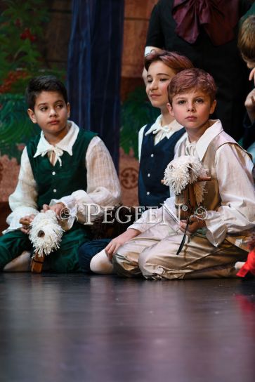 Nutcracker Style Boy's 576 -  4pc with Pirate Shirt 