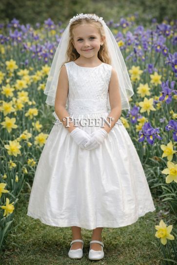 Style 984 Communion 